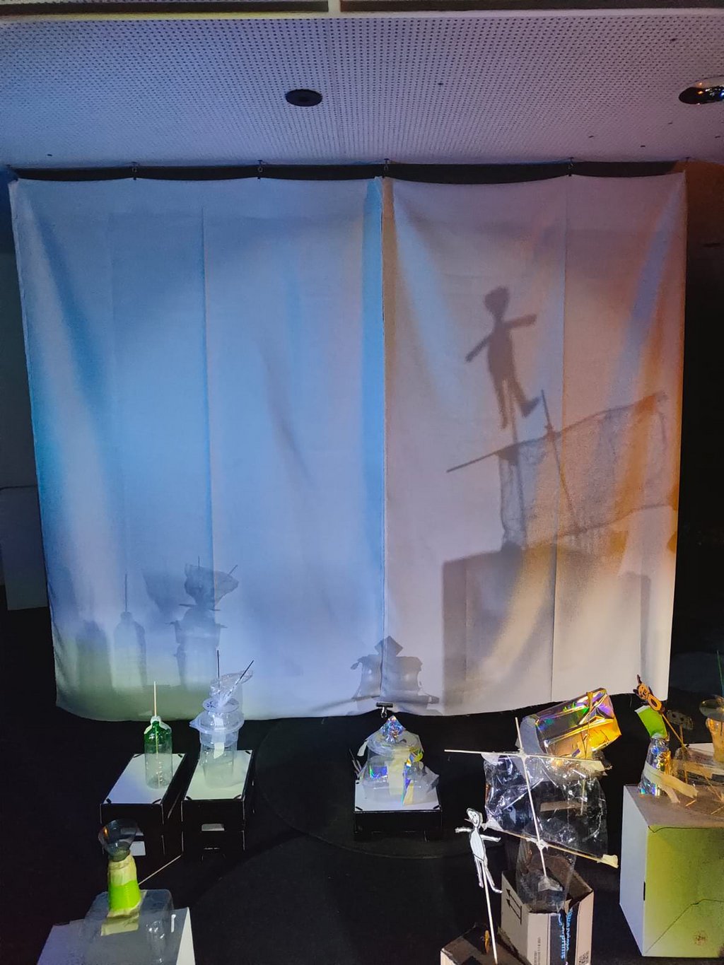 Nathalie Koger, “Shadow Landscapes / Light Architectures”, workshop documentation, Kunsthaus Graz, 2024 © Bildrecht, Vienna 2024.