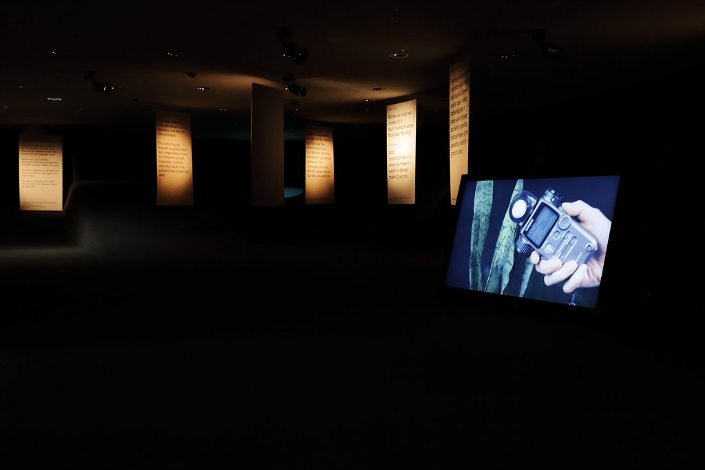 Nathalie Koger, “Indizien”, 2022, exhibition view, Kunsthaus Graz. Photo: Lisa Truttmann @Bildrecht, Vienna 2025