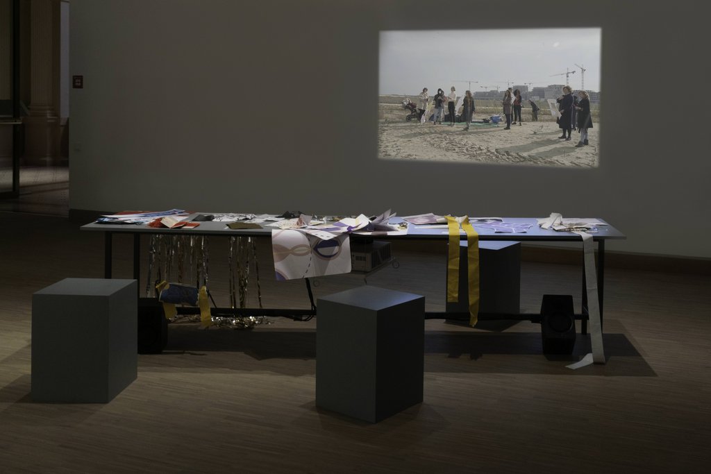 The Golden Pixel Cooperative, “Half of the Sky”, 2020, exhibition view, Künstlerhaus Vienna. Photo: Marlies Pöschl @Bildrecht, Vienna 2024.